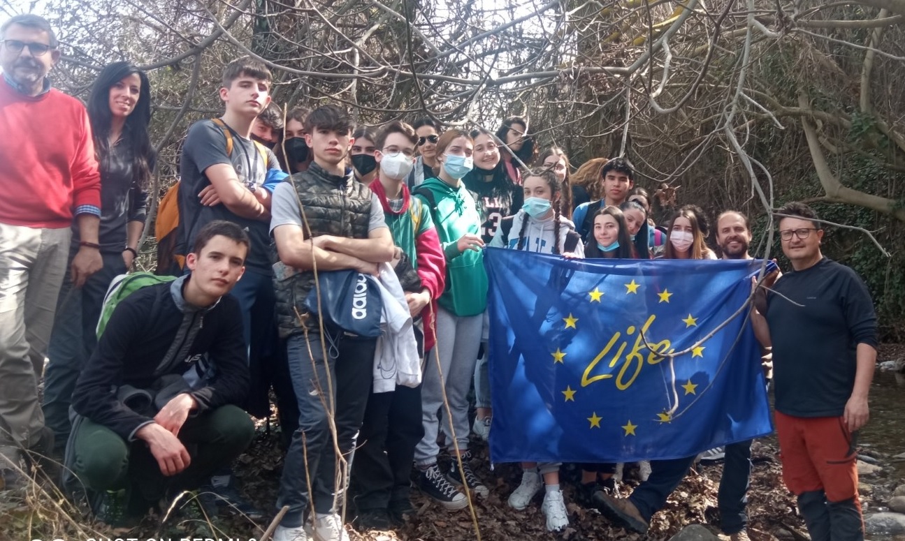 JORNADA DE CONCIENCIACIÓN Y FORMACIÓN SOBRE LA CONSERVACIÓN DE LAS RIBERAS DE LA VEGA DE GRANADA CON ALUMNOS DEL IES ZAIDÍN-VERGELES